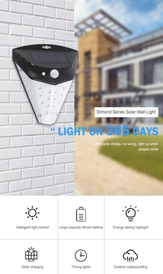 Đèn tường LED năng lượng mặt trời 42led góc rộng lớn 2700K cho sân vườn
